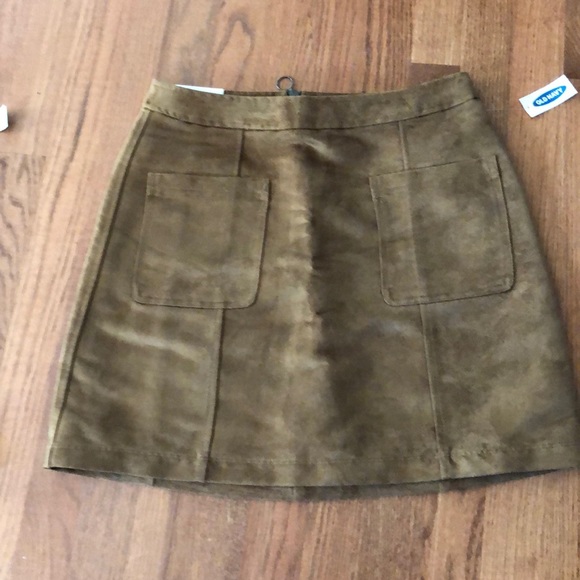 Old Navy Dresses & Skirts - Old Navy Tan Sueded Skirt Size 4 NWT